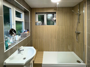 Photo 16- click for photo gallery